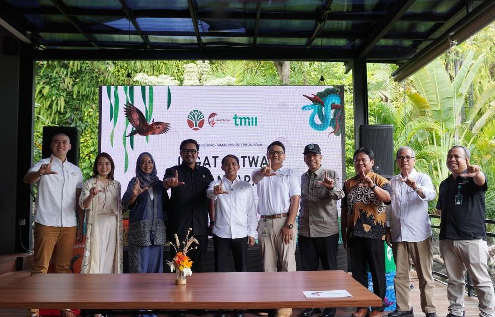 Menteri Kehutanan Kunjungi TMII: Revitalisasi Wahana Satwa dan Penemuan Spesies Baru